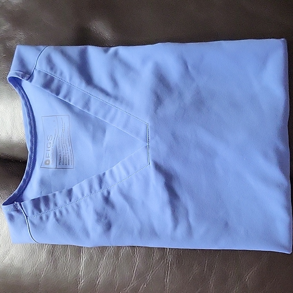 FIGS Scrub Top